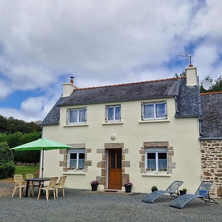 Holiday Home In The Countryside Near The Beach Guerlesquin Exterior foto
